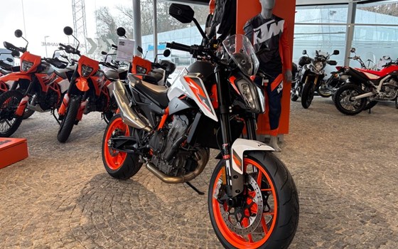 Gebrauchtmotorrad KTM 890 Duke R - Bild 7