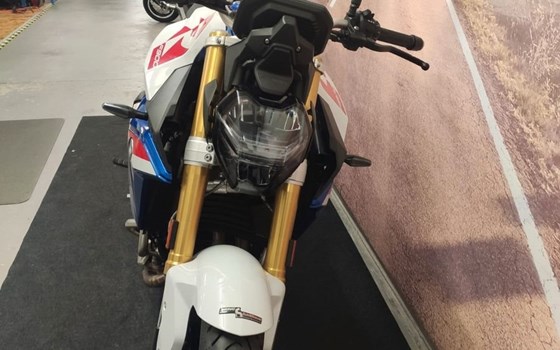 Gebrauchtmotorrad BMW F 900 R - Bild 2