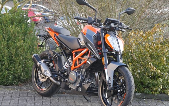 Gebrauchtmotorrad KTM 390 Duke - Bild 1