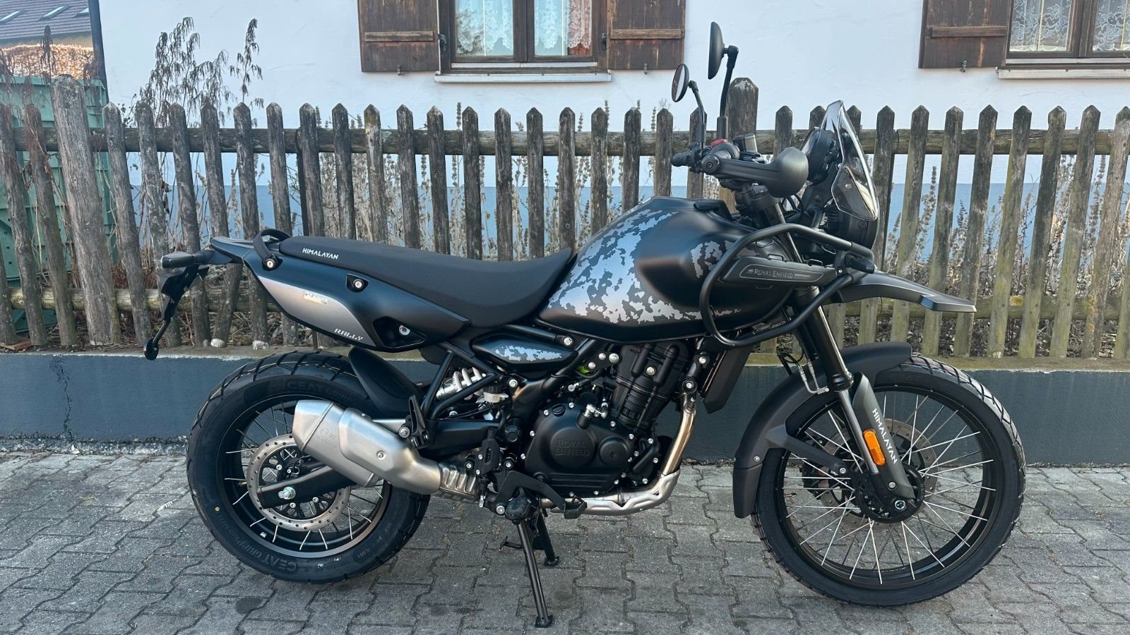 Royal Enfield Himalayan 450