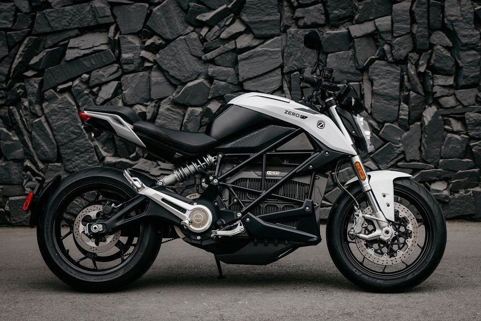 Zero S 15,6+ 2026 3,3 KW Ladung FS: A1 / B196