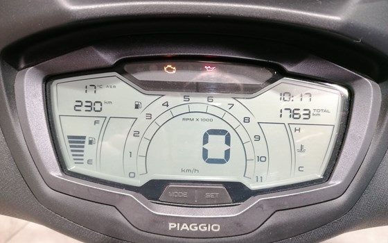 Gebrauchtmotorrad Piaggio Beverly 310 S - Bild 4