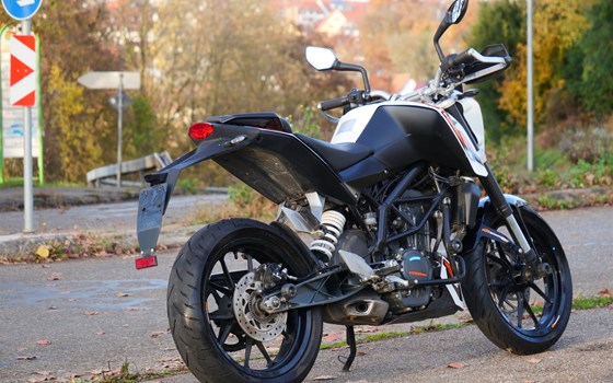 Gebrauchtmotorrad KTM 125 Duke - Bild 2