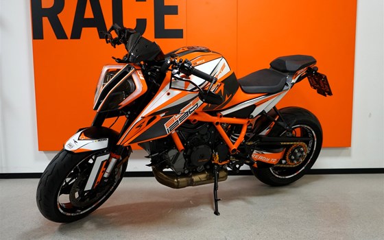 Gebrauchtmotorrad KTM 1290 Super Duke R - Bild 2
