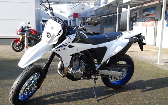 Neufahrzeug Suzuki DR-Z4SM - Bild 5