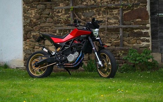 Gebrauchtmotorrad Husqvarna Nuda 900 R - Bild 1