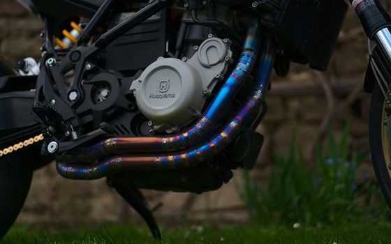 Gebrauchtmotorrad Husqvarna Nuda 900 R - Bild 4