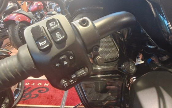 Gebrauchtmotorrad Indian Challenger Dark Horse - Bild 16