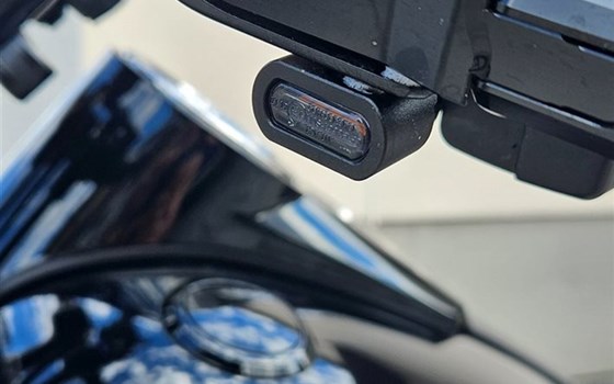 Gebrauchtmotorrad Harley-Davidson Softail Sport Glide FLSB - Bild 10