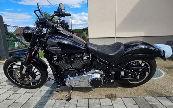 Gebrauchtmotorrad Harley-Davidson Softail Sport Glide FLSB - Bild 3