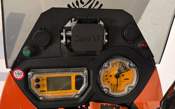 Gebrauchtmotorrad KTM 950 Adventure S - Bild 4