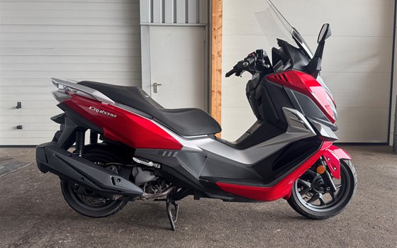 Gebrauchtmotorrad Sym Cruisym 300 - Bild 2