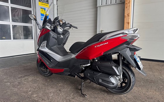 Gebrauchtmotorrad Sym Cruisym 300 - Bild 3