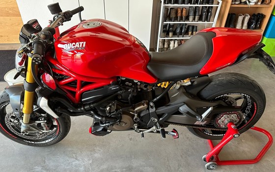 Gebrauchtmotorrad Ducati Monster 1200 S - Bild 3