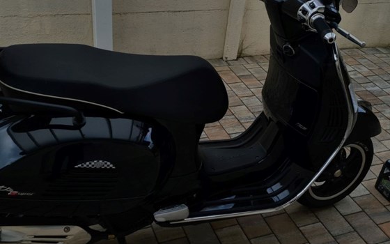 Gebrauchtmotorrad Vespa GTS 125 - Bild 4