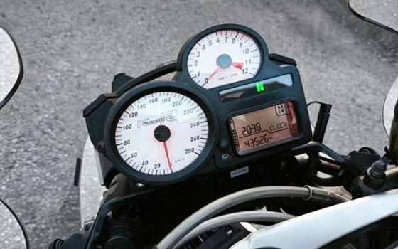 Gebrauchtmotorrad BMW K 1200 R - Bild 4