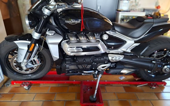 Gebrauchtmotorrad Triumph Rocket 3 R - Bild 6