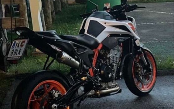 Gebrauchtmotorrad KTM 890 Duke R - Bild 3