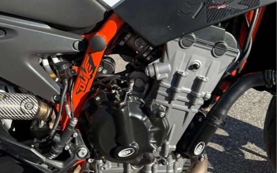 Gebrauchtmotorrad KTM 890 Duke R - Bild 1