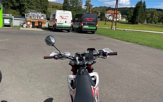 Gebrauchtmotorrad Rieju MRT 50 Trophy - Bild 3