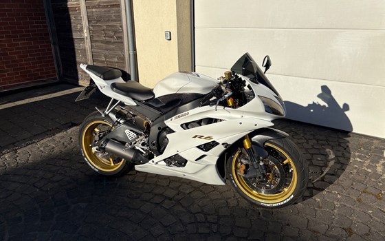Gebrauchtmotorrad Yamaha R6 GYTR - Bild 1