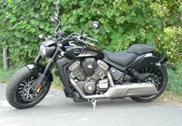 Neumotorrad Benda Darkflag 500i V4