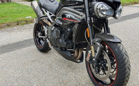 Gebrauchtmotorrad Triumph Speed Triple RS - Bild 1