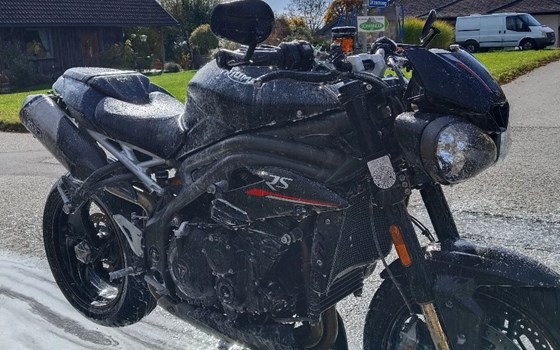 Gebrauchtmotorrad Triumph Speed Triple RS - Bild 6