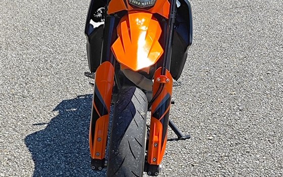 Gebrauchtmotorrad KTM 690 SMC R - Bild 9