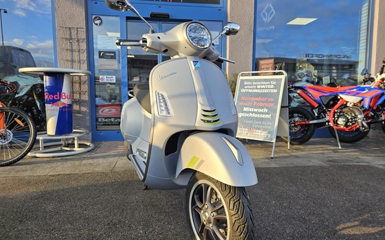 Neufahrzeug Vespa GTS 125 Supertech iGET - Bild 1