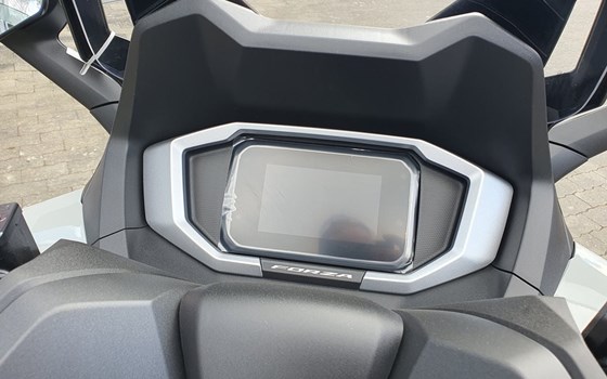 Neufahrzeug Honda Forza 350 - Bild 10