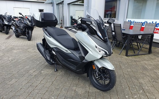 Neufahrzeug Honda Forza 350 - Bild 3