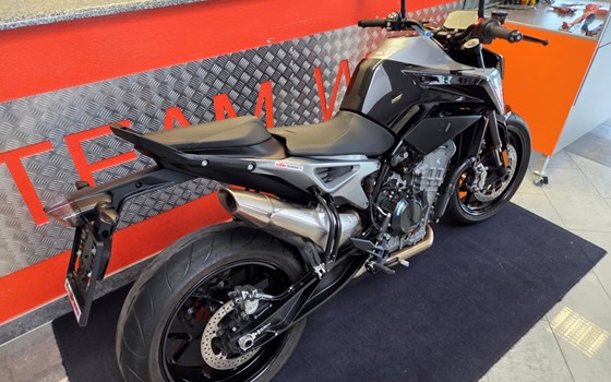 Gebrauchtmotorrad KTM 790 Duke L - Bild 3