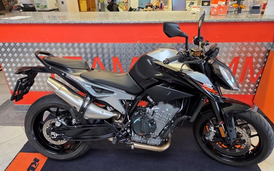 Gebrauchtmotorrad KTM 790 Duke L - Bild 1