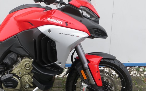 Gebrauchtmotorrad Ducati Multistrada V4 S - Bild 3