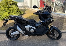 Neumotorrad Honda X-ADV