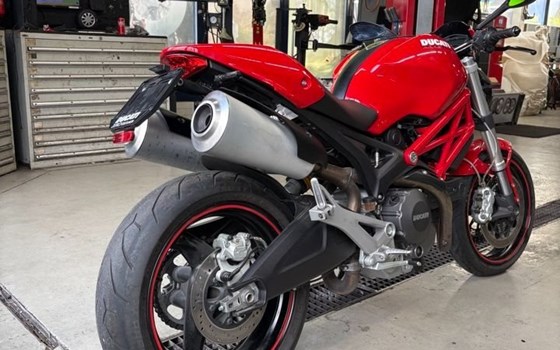 Motorrad Occasion Ducati Monster 696 - Bild 2