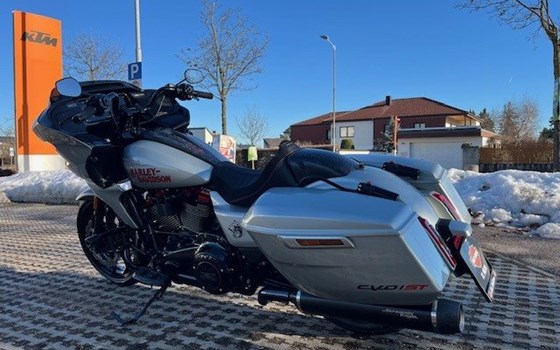 Neufahrzeug Harley-Davidson CVO Road Glide ST FLTRXSTSE - Bild 8