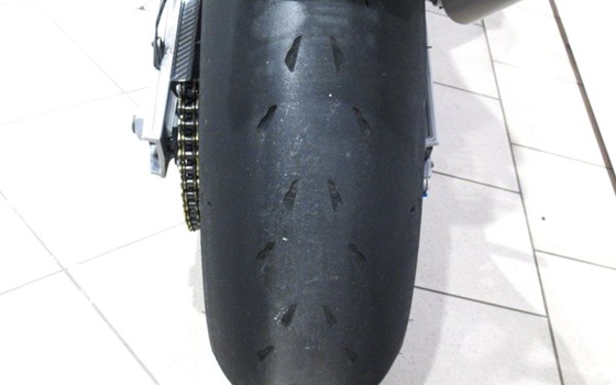 Gebrauchtmotorrad BMW M 1000 RR - Bild 11