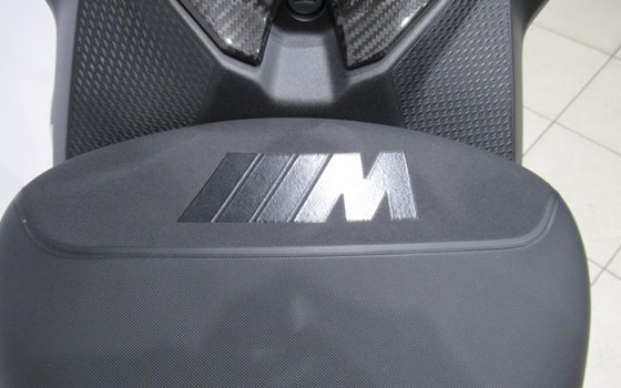 Gebrauchtmotorrad BMW M 1000 RR - Bild 21