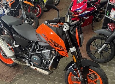 Gebrauchtmotorrad KTM 690 Duke - Bild 4