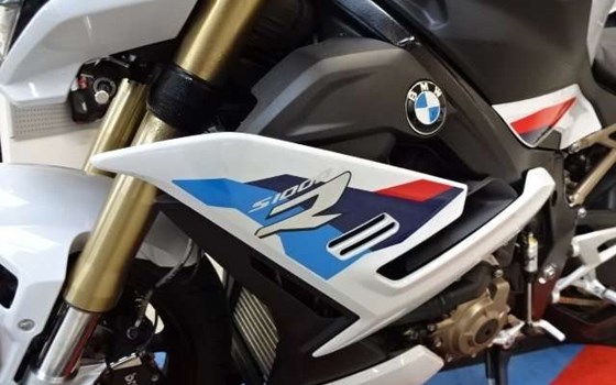 Gebrauchtmotorrad BMW S 1000 R - Bild 12