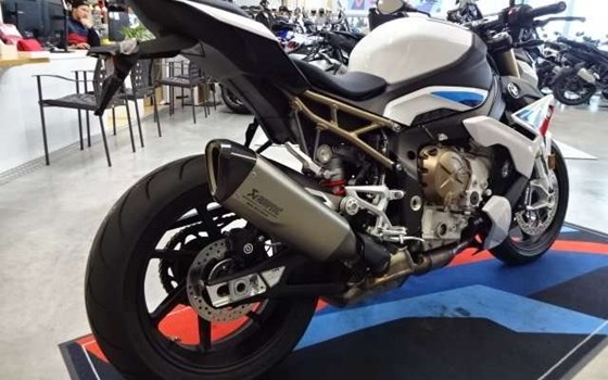 Gebrauchtmotorrad BMW S 1000 R - Bild 4