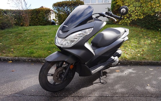 Motorrad Occasion Honda PCX125 - Bild 2