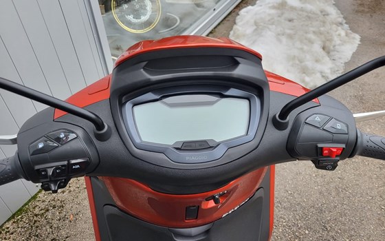 Neufahrzeug Piaggio Beverly 300 S - Bild 4