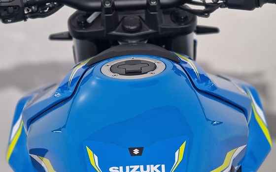 Neufahrzeug Suzuki GSX-8S - Bild 8