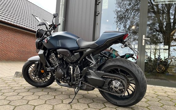 Gebrauchtmotorrad Honda CB1000R Black Edition - Bild 2