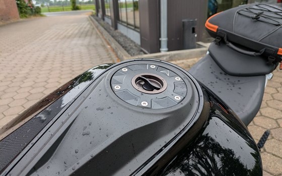 Gebrauchtmotorrad KTM 1290 Super Duke R - Bild 11