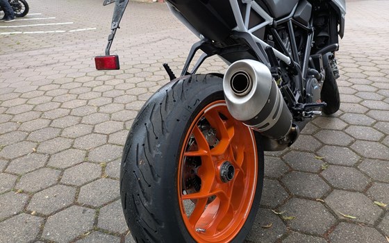 Gebrauchtmotorrad KTM 1290 Super Duke R - Bild 5