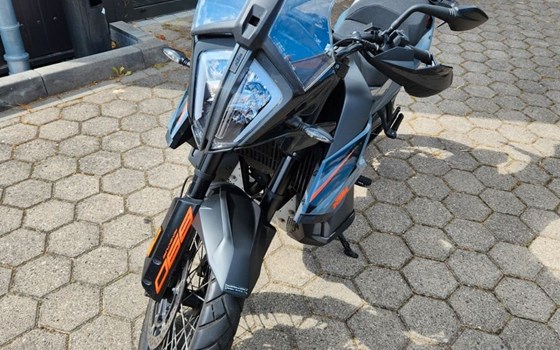 Gebrauchtmotorrad KTM 890 Adventure - Bild 2